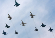 Российские истребители Су-27  приблизились на минимально возможное расстояние к французским истребителям «Рафаль» и «Мираж» в среду в небе над Черным морем