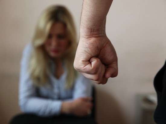 Сенаторы затормозили спорный закон раздора о семейно-бытовом насилии