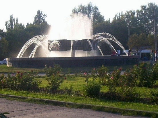 Как создавался один из самых красивых фонтанов в Астрахани