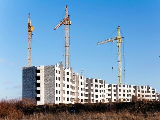 Алиханов выступил за доступность жилья в Калининграде для молодежи