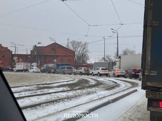 Казань вновь встала в 10-балльных пробках