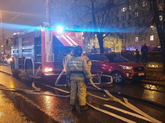 При пожаре на улице Жени Егоровой погиб человек