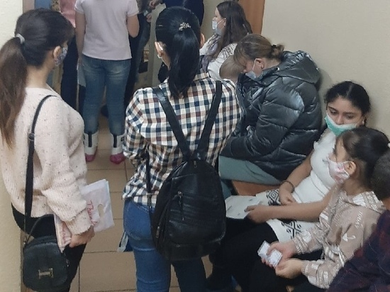 Рязанцы в соцсети пожаловались на очередь в детской поликлинике №6