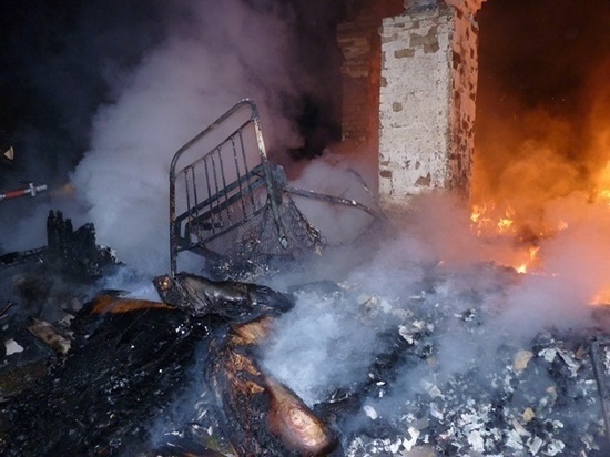 В Таганроге мужчина обгорел при пожаре в квартире