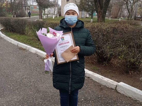 Воспитанница социального учреждения Калмыкии отмечена премией