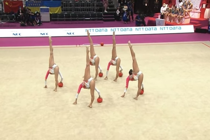 Власти Израиля запретили гимнастке вылететь на турнир в Москву