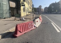 В декабре петербуржцев ждут очередные ограничения на дорогах города, предупредили водителей в пресс-службе ГАТИ. Из-за прокладывания водопровода на проспекте Стачек движение ограничат на целых пять месяцев.