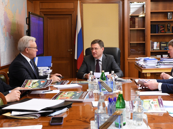 Вице-премьер РФ Новак обсудил празднование 400-летия Красноярска с мэром и губернатором