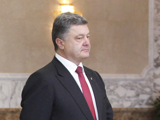 Порошенко стал лидером антирейтинга украинских политиков