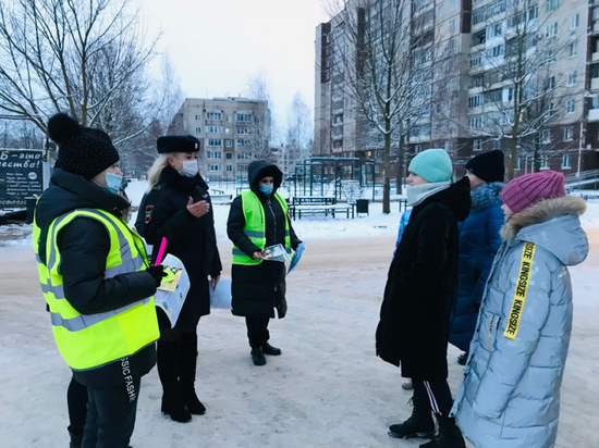 В Рославле родительский патруль контролирует соблюдение ПДД школьниками