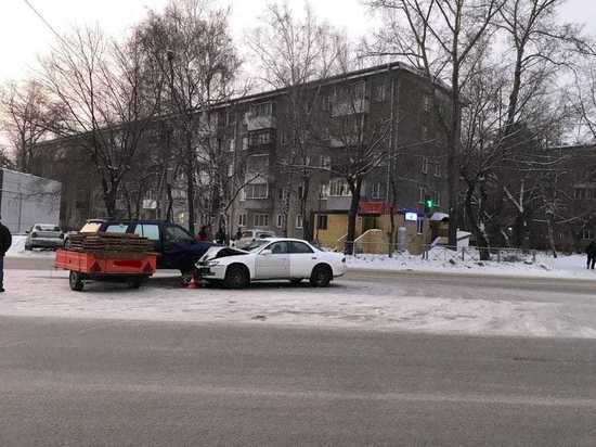 Пробки на новосибирских дорогах привели к нескольким авариям