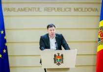 По мнению Цырди, такой бюджет обслуживает не наш народ, а ТНК, МВФ и Всемирный банк