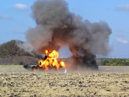 При взрыве боеприпаса пострадали двое военных ДНР