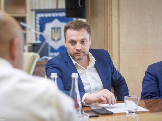 Глава МВД Украины потребовал уволить скандального заместителя