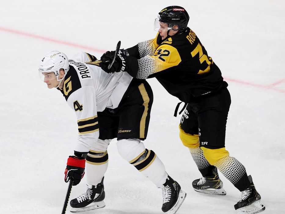 Динамо северсталь. Абросимов хоккеист северсталь. Северсталь 2021. Торпедо северсталь 2021. Северсталь-авангард.