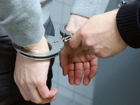 Задержан мужчина, обливший кислотой влюбленную пару на набережной канала Грибоедова