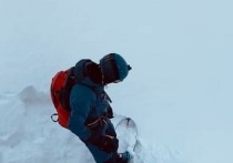 В природном парке Ергаки в Красноярском крае на сноубордиста сошла лавина
