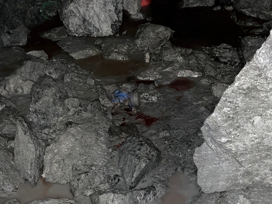 В Туве при обрушении породы на шахте погиб рабочий