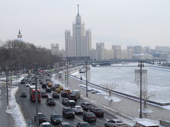 Синоптик предупредил москвичей о "погодном сэндвиче"