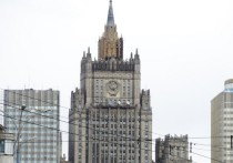 Заместитель министра иностранных дел Сергей Рябков заявил, что в отношениях России и НАТО может произойти новый виток конфронтации, если альянс и США не прислушаются к требованиям Москвы о гарантиях безопасности
