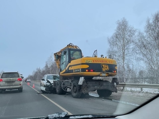 В ДТП с экскаватором под Рязанью погиб 63-летний водитель Nissan