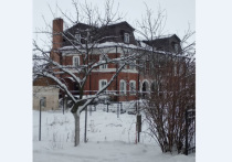 Певица Наташа Королева патронировала расположенную на территории монастыря православную гимназию в Серпухове, где в понедельник, 13 декабря, прогремел взрыв