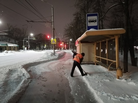 Все новгородские дороги избавят от снега до конца следующей недели