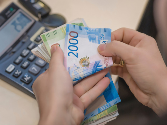 Банк не может продать недвижимость экс-губернатора Ленобласти из-за его жены