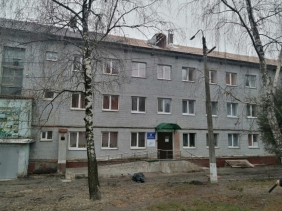В Курске при падении с крыши дома на Пионеров погиб 39-летний рабочий