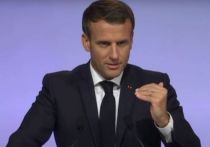 Президент Франции Эмманюэль Макрон назвал "плохим сценарием" ситуацию с использованием угроз исключения из Европейского союза в отношении стран сообщества
