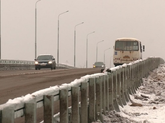 Официально мост через реку Кострому еще не открыт, но ездить по нему уже можно