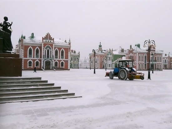 15 декабря снег в Йошкар-Оле убирают больше 60 единиц техники