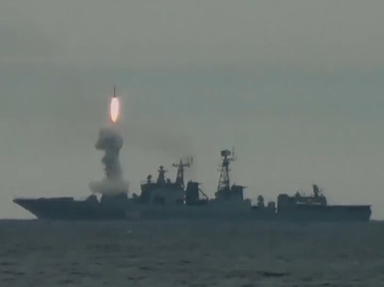 Эксперт связал пуск новой ракето-торпеды с переговорами Путина