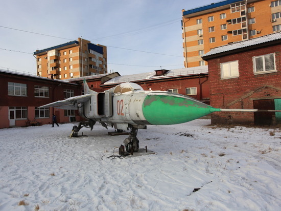 Фронтовой истребитель МиГ-23, стоявший в ИВВАИУ, обрел новый дом
