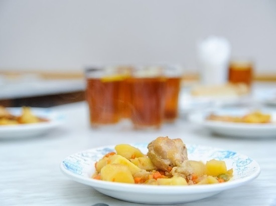 В Волгограде эксперты проверили качество питания в школьных столовых