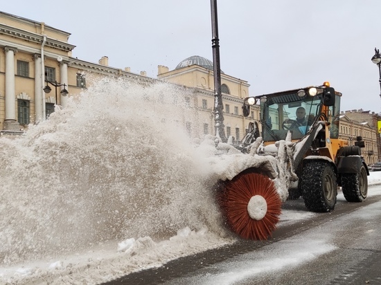 С петербургских улиц вывезли около 800 тысяч кубометров снега с конца ноября