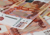 Экономист Михаил Хазин предупредил хранящих накопления в банковских ячейках россиян об угрозе потери сбережений в случае очередного кризиса, пишет DEITA