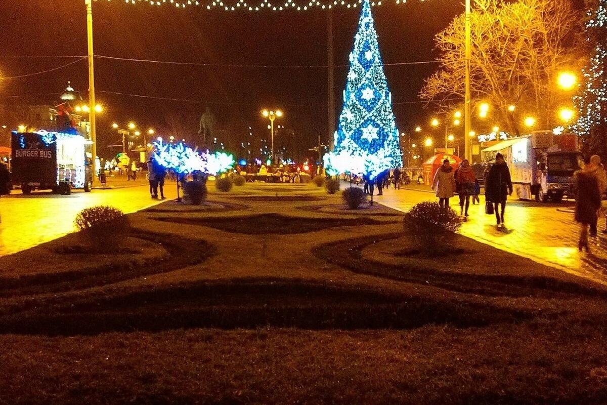 Комендантский час в днр на новогодние праздники. Новогодние гуляния.