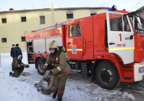 На базе следственного изолятора №1 Республики Бурятия состоялось пожарно-тактическое учение по ликвидации условного пожара на охраняемом объекте
