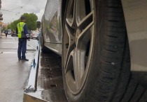 Жители Петербурга смогут штрафовать водителей за нарушение правил дорожного движения самостоятельно. Для этого появится специальное приложение, которое будет действовать по всей России.