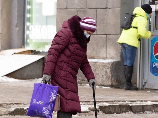 В Томской области 23 пенсионера обрели приемные семьи за 2021 год