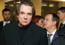 Генеральный директор «Первого канала» Константин Эрнст рассказал, что вместо Александра Градского нового наставника на шоу «Голос» не будет