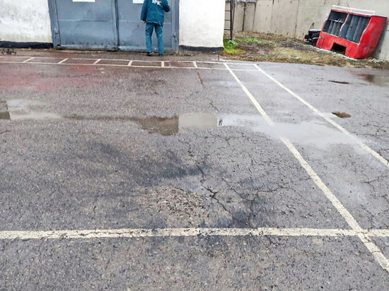 Из-за взрыва боеприпаса в Горловке пострадала пожарная часть: ФОТО