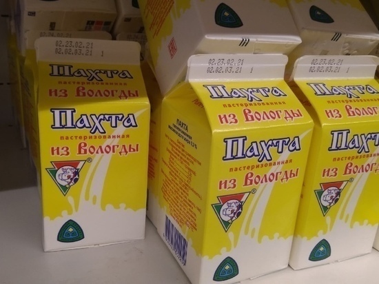 Так как пахта по своему химическому составу близка обезжиренному молоку, то некоторые производители берут его за основу приготовления малокалорийного продукта