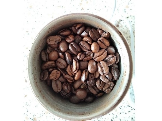 Чтобы получить заряд бодрости от кофе, нужно реже его пить