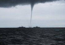 В Сочи объявлено экстренное предупреждение на 18 декабря из-за смерчей над Черным морем