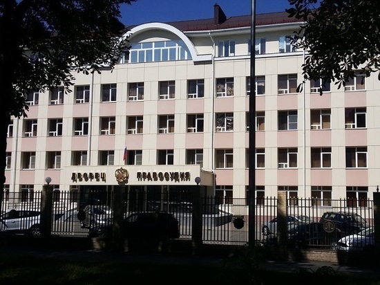 На Ставрополье руководителя кадетского училища заключили под стражу