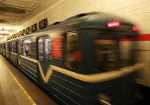 Движение поездов в метро Петербурга нормализовали после падения человека на пути. Об этом сообщили в Комитете по транспорту.