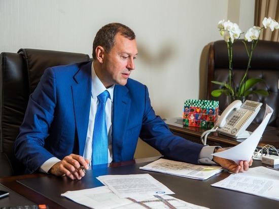 Глава компании «Евроинвест» поздравил победителя петербургской премии в номинации «Лучший банк»