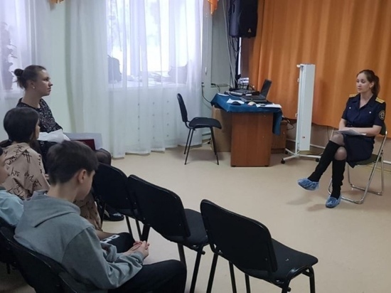 Сотрудники томского отделения СКР рассказали сиротам о недопустимости побега из детдома